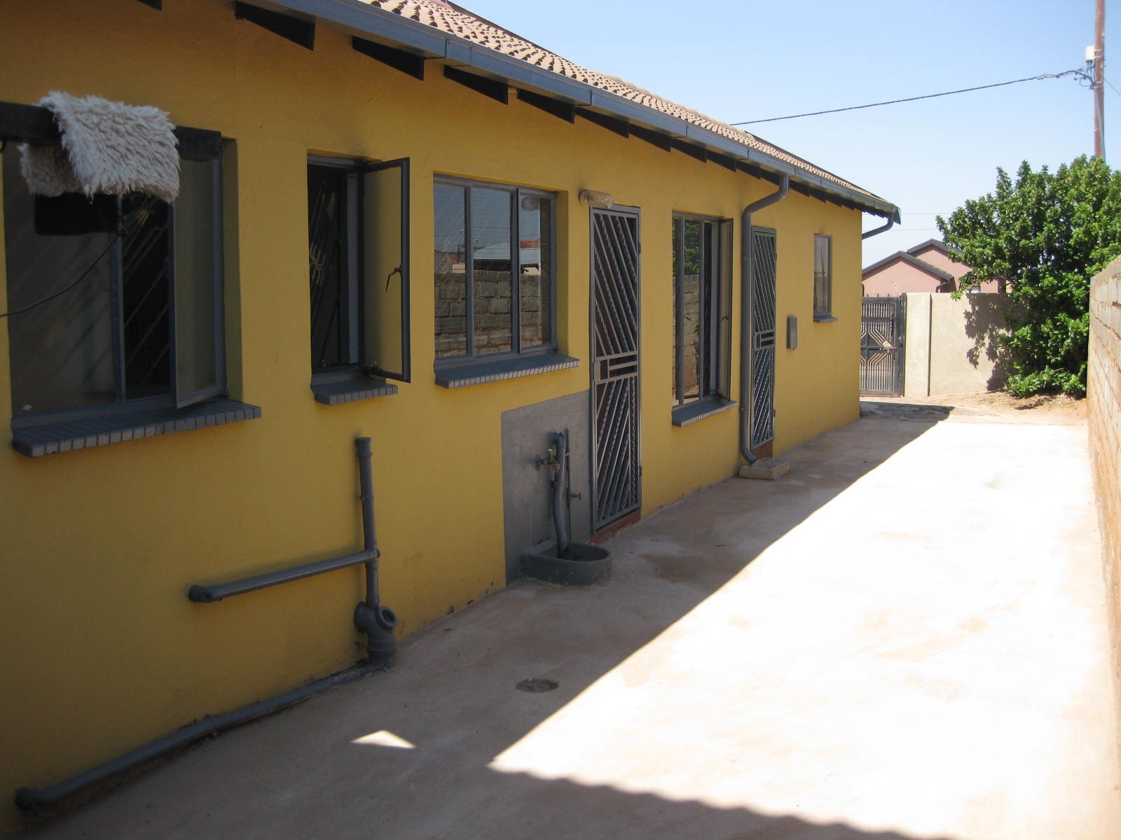 Protea Glen Ext 12 - 11